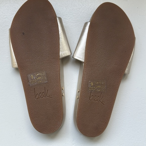 Beek Gallito Leather Slide Sandal PLATINUM Metallic Gold Size 9 never worn - Picture 3 of 5
